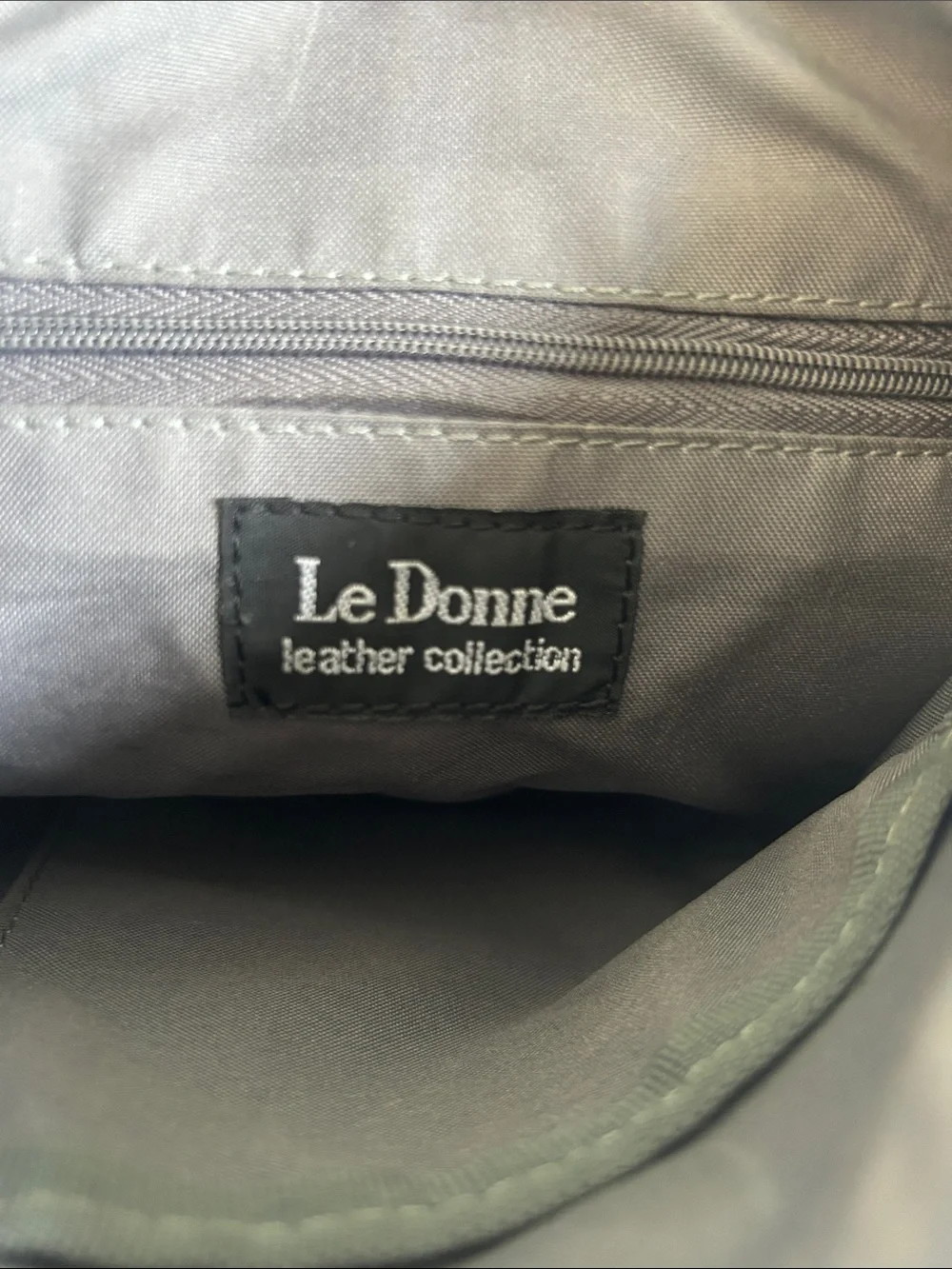 Le Donne Leather Crossbody Bag in Grey